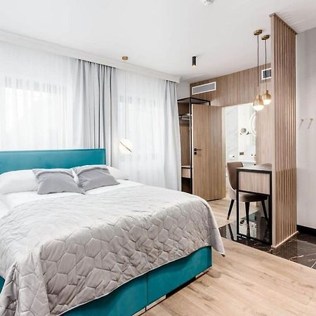 Deo Plaza - Apartamenty Old Town By Rent Like Home Danzica Esterno foto
