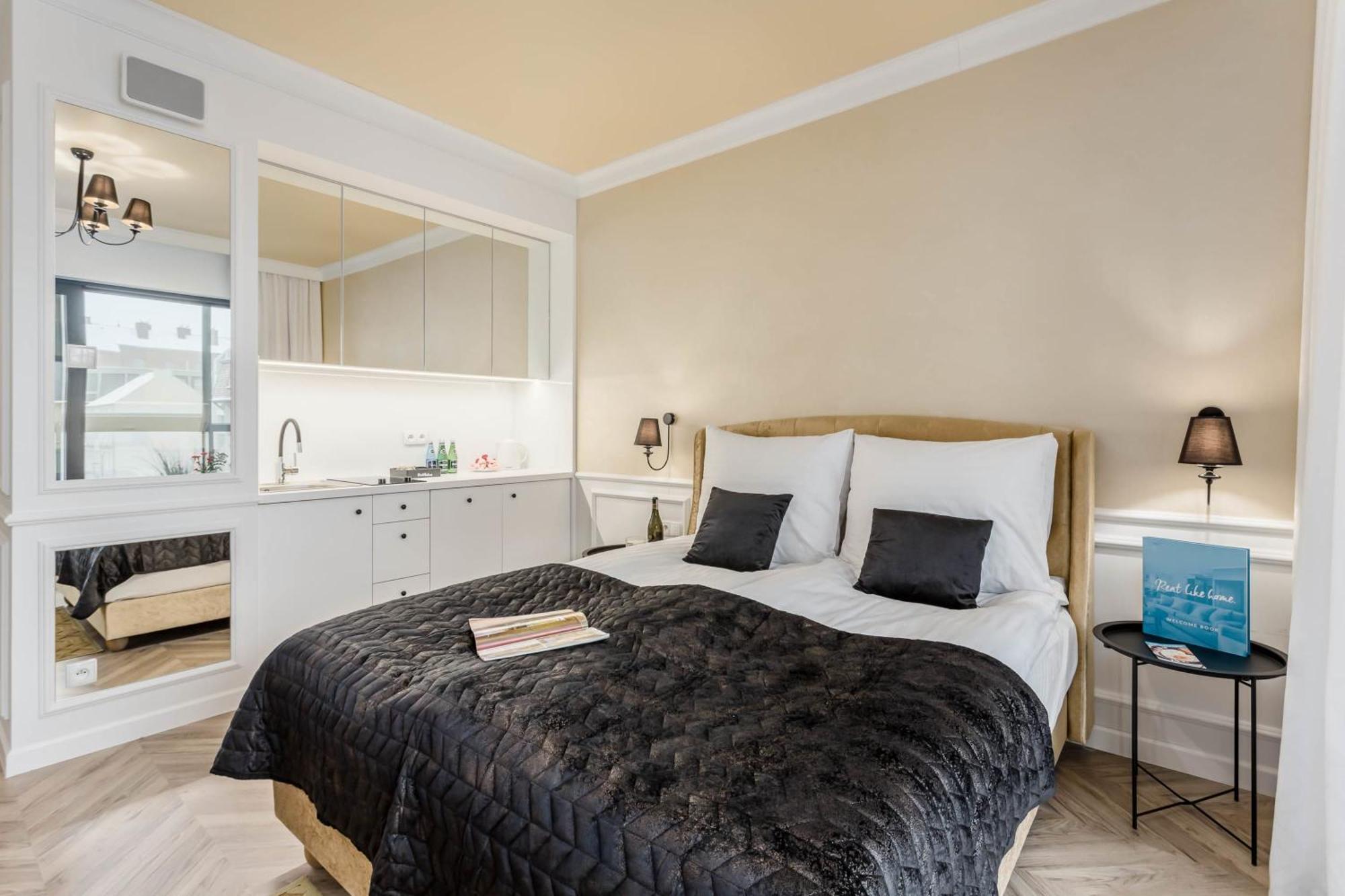 Deo Plaza - Apartamenty Old Town By Rent Like Home Danzica Esterno foto